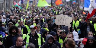 Quand on veut tuer son chien, on dit qu'il a la rage. L Essentiel Gilets Jaunes 31 000 Manifestants En France Dont 5 000 A Paris Selon Le Ministere De L Interieur