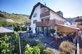 Please inform ferienwohnung am moselufer in advance of your expected arrival time. Ferienwohnungen Haus Schatzgarten Mosel Inside Reisefuhrer Fur Die Mosel