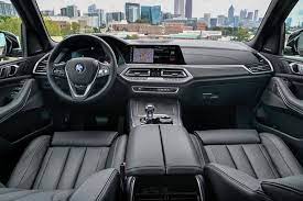 Sowohl vorn als auch im fond profitieren die insassen von geräumigen platzverhältnissen in einem exklusiven. Neuer Bmw X5 Gewaltiger Auftritt Trifft Verspielten Innenraum Mit Sternenhimmel Stern De