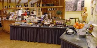 Mobel Hausmann Wohnzimmertisch Wohnzimmer Wandgestaltung Streichen Table Table Settings