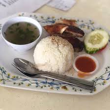 Mie ayam khas jogja biasanya dihidangkan dengan potongan telur rebus. Restoran Mee Rebus Ramli Ipoh Restaurant Reviews Photos Tripadvisor
