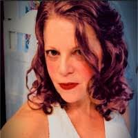 Stephanie Quade's Instagram, Twitter & Facebook