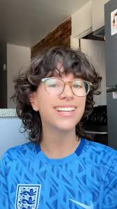 #internationalnonbinaryday #nonbinary #theythem #enby #lgbt #lgbtq #queer  #gay #trans #transmasc #lesbian #lgbtqia