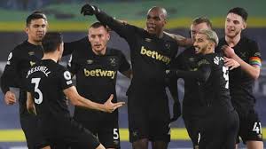 The former leeds striker, speaking exclusively to football insider, suggested pablo. Leeds 1 2 West Ham David Moyes Angry At Var Despite Angelo Ogbonna Winner Bbc Sport