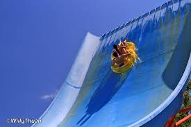 Wahana edukatif di luar kolam renang. Splash Jungle Water Park Phuket By Phuket 101