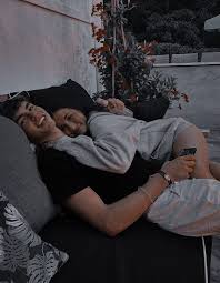  Pin On Foto Di Coppia