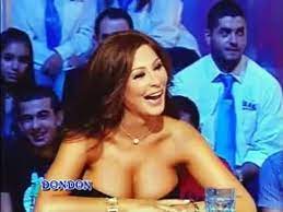 فضيحة ظهور جزء من حلمة صدر اليسا فى the x factor ذا اكس فاكتور - Video  Dailymotion