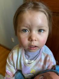 Can someone measure the table please?