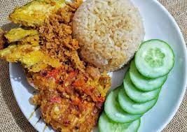 Resep Ayam Geprek Nasi Uduk Oleh Sonia Stephanie Recipe Resep Ayam Makanan Ide Makanan