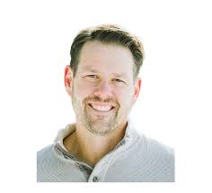 Rob Sumner's Instagram, Twitter & Facebook