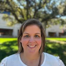 Welcome Class of 2025! ** * Miriam Andrusier