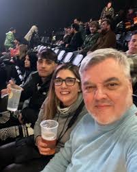 Já não é mais tão piá! Hoje, nosso primogênito completa 22 anos. Lembro bem  daquela madrugada que @luciamattos e eu saímos para o hospital da PUC.  Chegava ao mundo o Antônio. Felicidade