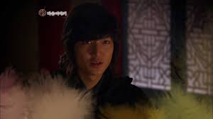 Download drama korea faith ini bercerita tentang kisah perjuangan ksatria dari dinasti goryeo, choi young (di perankan oleh lee min ho) yang melakukan perjalan kemasa depan demi untuk menjemput eun soo yaitu diceritakan sebagai dokter bedah di era modren untuk kembali pergi ke dinasti goryeo. Sbs Drama Faith Aka The Great Doctor Episode 8 Preview Youtube