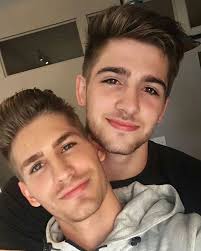 Cute Gay Couples