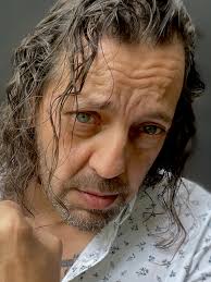 Daniel Carlan's Instagram, Twitter & Facebook