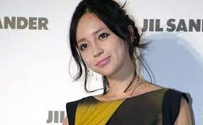 ガクトが死ぬほど愛した元カノiconiq伊藤ゆみって誰 干された理由や現在の姿 トーキョーカウチポテト ガクト 韓国美人 現在