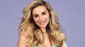 Gaby blaaser (7 juni, 1986) is een nederlands multi talent. Wat Verdient Gaby Blaaser Lees Het Nu Op Watverdient Nl