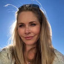 Online homeschooling for year 6 with structured lessons