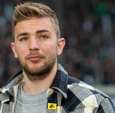 The football player is currently single, his starsign is pisces and he is now 30 years of age. Christoph Kramer Ungewohnliches Treuebekenntnis Zu Borussia Monchengladbach Welt
