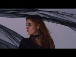 Dotter är ett artistnamn att lägga på minnet. Dotter Evolution 2017 Imvdb