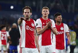 Ajax allows web pages to be updated asynchronously by exchanging data with a web server behind the scenes. Hipster Corner Ajax