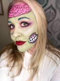 First-time costume maker with two-day creation