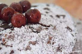 luftig lockerer und saftiger schoko kirsch kuchen daily dreamery rezept schoko kirsch kuchen saftiger schoko kirsch kuchen kirschen