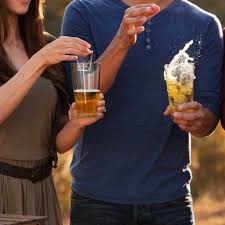 Diet coke and smirnoff vodka salted caramel | add a squeeze of lime and stir to combine. 5 Recipes For Smirnoff Kissed Caramel Bremers Wine And Liquor