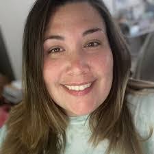 Tara Keith's Instagram, Twitter & Facebook