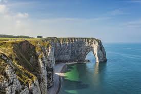 Book your hotel in etretat and pay later with expedia. Sea Cliffs Of Etretat France Worldatlas