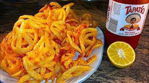 How To Make Chicharrones Fried Wheat Wheels Recipe Fried Pinwheels Carvinal Food Youtube Mexican Snacks Food Mexican Food Recipes Easy