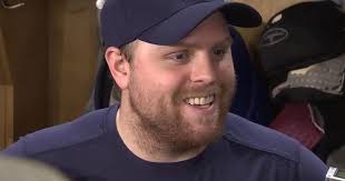 Phil Kessel informs his fans of his next move