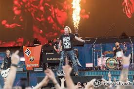 Guns n' roses was the most dangerous band in the world in the late 80s and early 90s. Guns N Roses News Berichte Videos Fotos Events Regioactive De