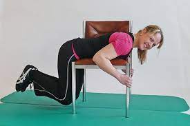 Das knie bleibt gebeugt, der oberschenkel wird seitlich angehoben, auch hier sollte das becken weitestgehend still bleiben. Fitness Ubungen Fur Rucken Po Und Oberschenkel