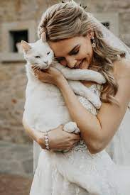 This Breathtaking Tuscany Destination Wedding Is An Italian Fairy Tale Come To Life Junebug Weddings In 2020 Wedding Pets Destination Wedding Cat Wedding