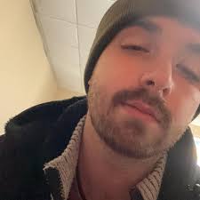 I'm looking for a competitive team or a chill team either one works for me  I can adjust! But if you are tired of playing alone or need a decent player  to