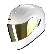 Nouvellement arrivée sur le marché, la marque de casque scorpion offre déjà une gamme bien fournie. Casque Integral Scorpion Exo 1400 Air Casque Moto Au Meilleur Prix Equip Moto