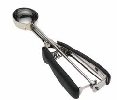 20 must have kitchen tools & equipment