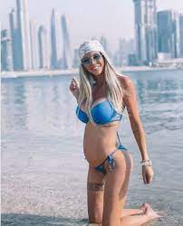 French reality television personality who was victorious on the show les marseillais and the sticks vs the rest of the world. Qzty7cy5ocl3gm