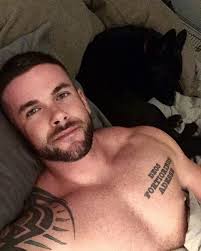 chris micheal (@Micheal1Chris)