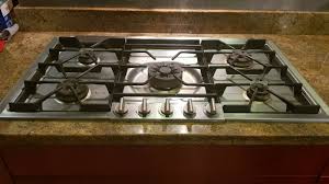 gas cooktop with 5 burners, stainless