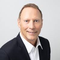 Mike Suh's Instagram, Twitter & Facebook