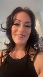 Suzanne Bitz's Instagram, Twitter & Facebook