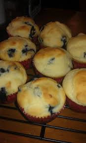 Bisquick Blueberry Coffee Cake Muffins Best Gluten Free Blueberry Muffins I Ve Had Combine 2 5 C Gf Bisquick And 5 C Sugar Gluten Free Blueberry Muffins Gluten Free Sweets Gluten Free Bisquick