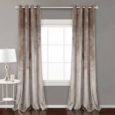 20 living room curtain ideas any design pro would approve. Living Room Curtains Ideas And Advice Blog Casaomnia