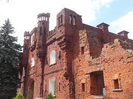 Знаменитая брестская крепость стала синонимом несломленного духа и стойкости. Fajl Brestskaya Krepost 2016 Jpg Vikipediya