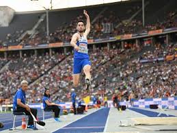Miltiadis tentoglou of greece won the men's long jump in the most dramatic fashion on monday as he leapt 8.41 metres in his final attempt to snatch the gold medal from cuba's juan miguel echevarria. Greece S Miltiadis Tentoglou Wins Gold In Men S Long Jump At European Championship Greek City Times