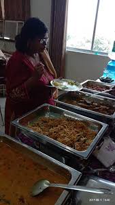 We attended a dinner party for nine in chicago where our table at home chefs (robert & holly) prepared and served a 15 course meal. Dinner Party On Mulberry Hotel On 11th Sengupta Caterers Facebook