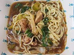 Untuk anda yang hobi masak, tentu olahan yang satu ini sangat menarik untuk terus diulik tidak sama seperti resep mie ayam daerah lainnya. Mee Hailam Sedap