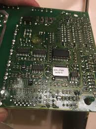 The water flows inside the coffee boiler directly when the water pump is activated. La Marzocco Gs 3 Av Day Time Reset When Powered Off